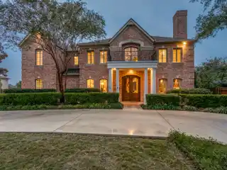 Elegant Terrell Hills Estate