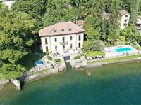 AMAZING LAKESIDE PROPERTY