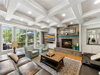 Freestanding Townhome in a Tranquil Setting