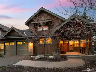 Elegant Mountain Retreat in Prospector Reach