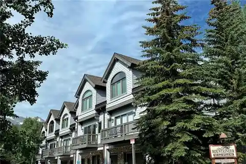 Stunning Mountaineer Townhome