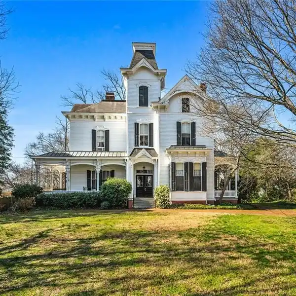 TOWER OAKS