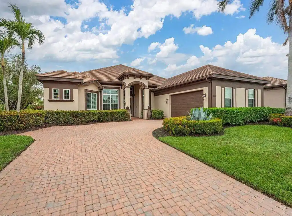 Spacious Updated Home in Shadow Wood Preserve