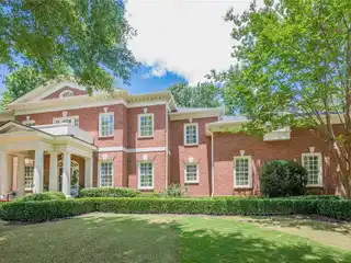 Timeless Southern Living with Modern Designer Finishes