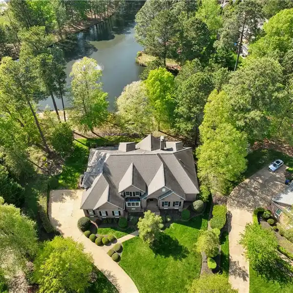 IMMACULATE ALL-BRICK HOME IN GOVERNOR'S LAND