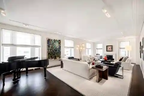 One-Of-A-Kind Triple Mint Home