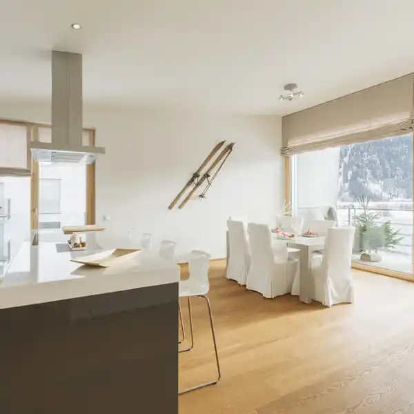 MODERN, GENEROUSLY SIZED HOLIDAY FLAT WITH MOUNTAIN VIEWS IN SAMEDAN