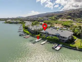 Beautiful Waterfront Condo with Stunning Koko Head Views
