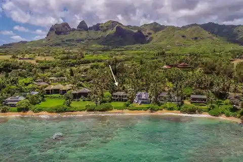 Hale Aliomanu - Private Oceanfront Estate