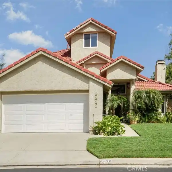 GORGEOUSLY UPGRADED HOME IN COUNTRY MEADOWS