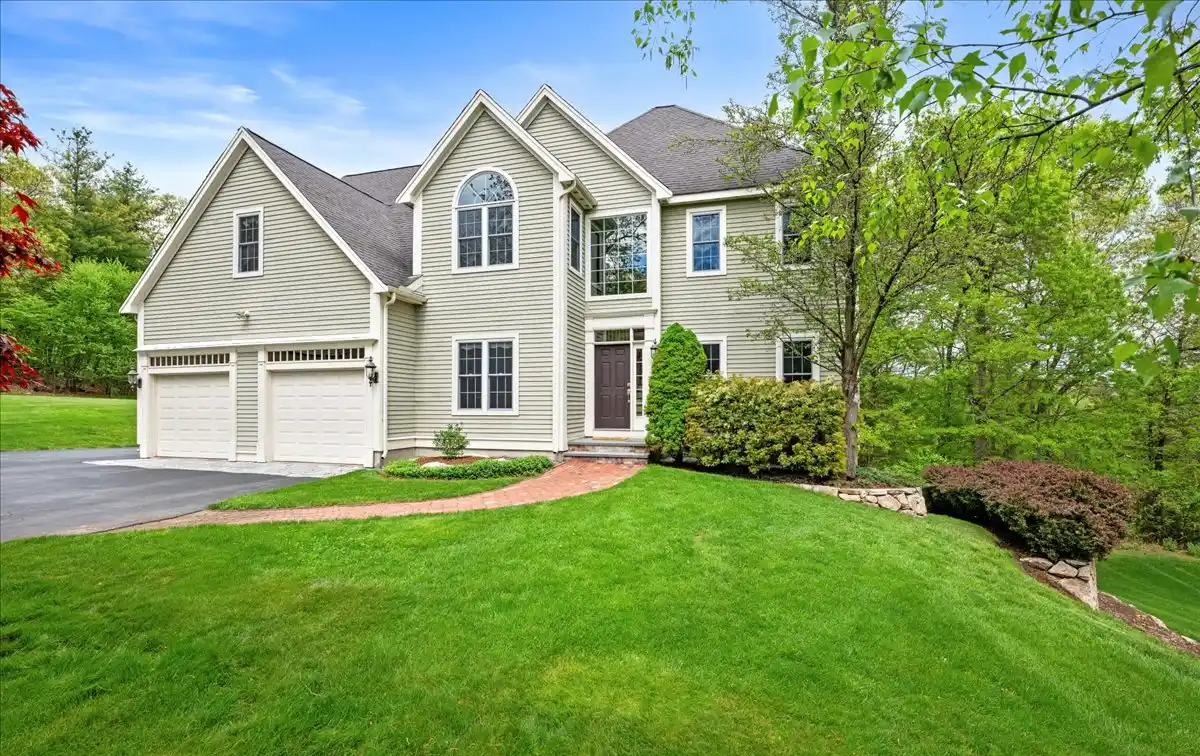 Beautiful Expanded Colonial