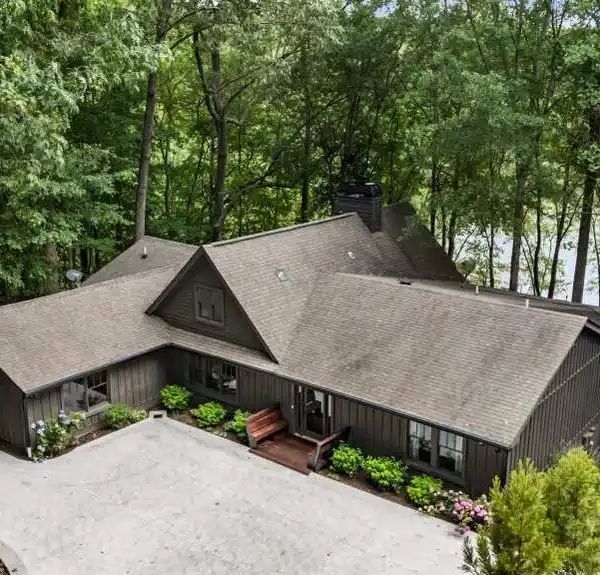 BEAUTIFULLY RENOVATED LAKE LANIER HOME