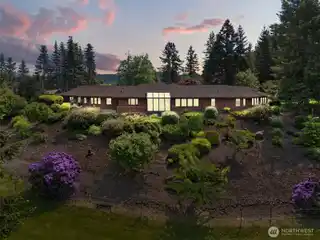 Elegant Living Meets Ranch-Style Convenience