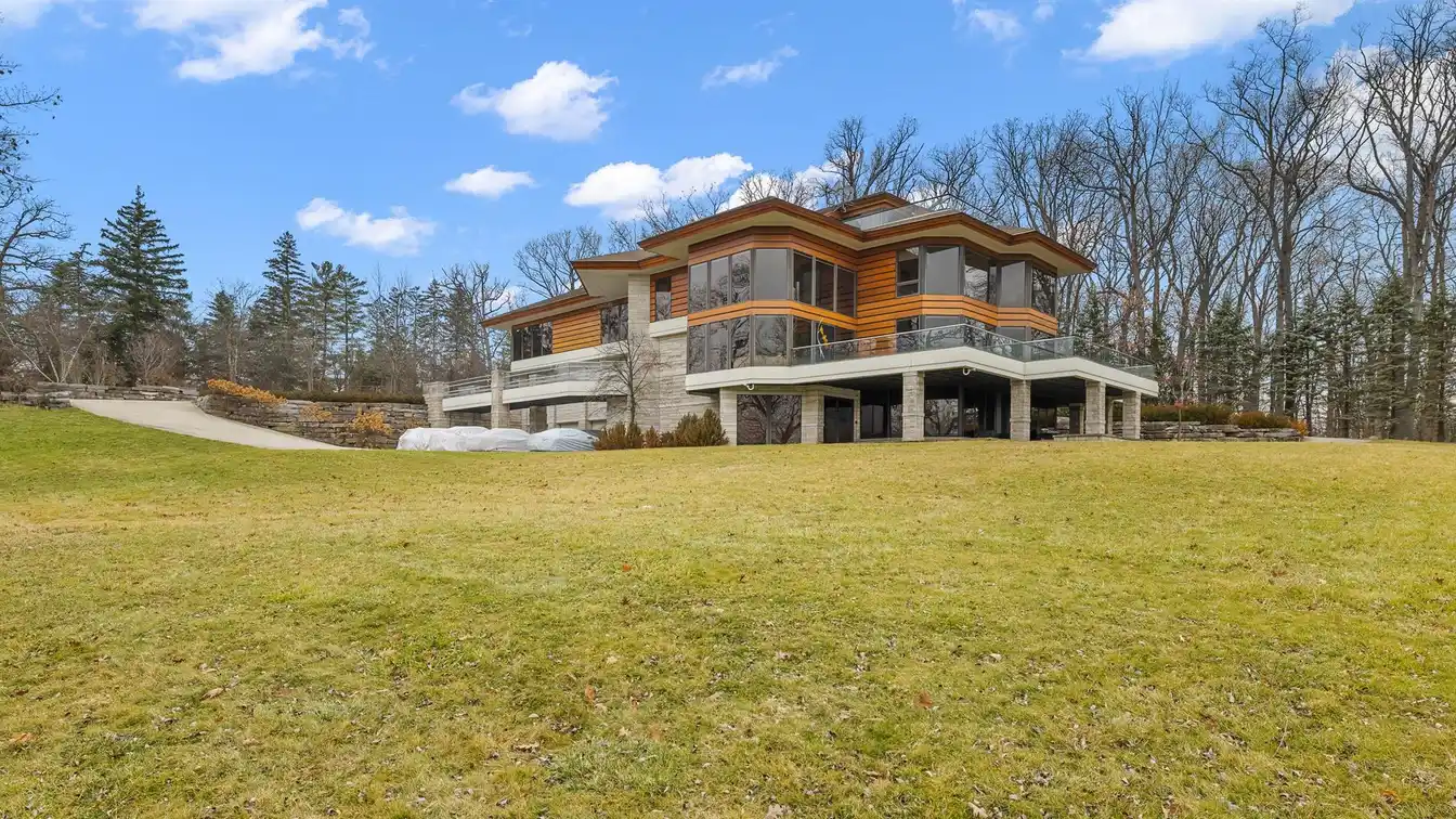 Spectacular Eight-acre Property on Walnut Lake