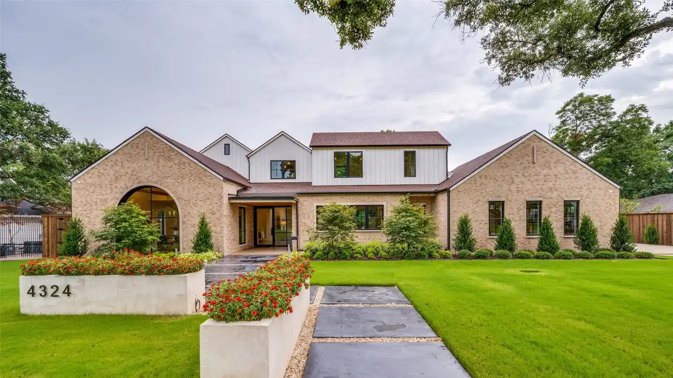 Turnkey Custom Property in a Highly Sought-after Area