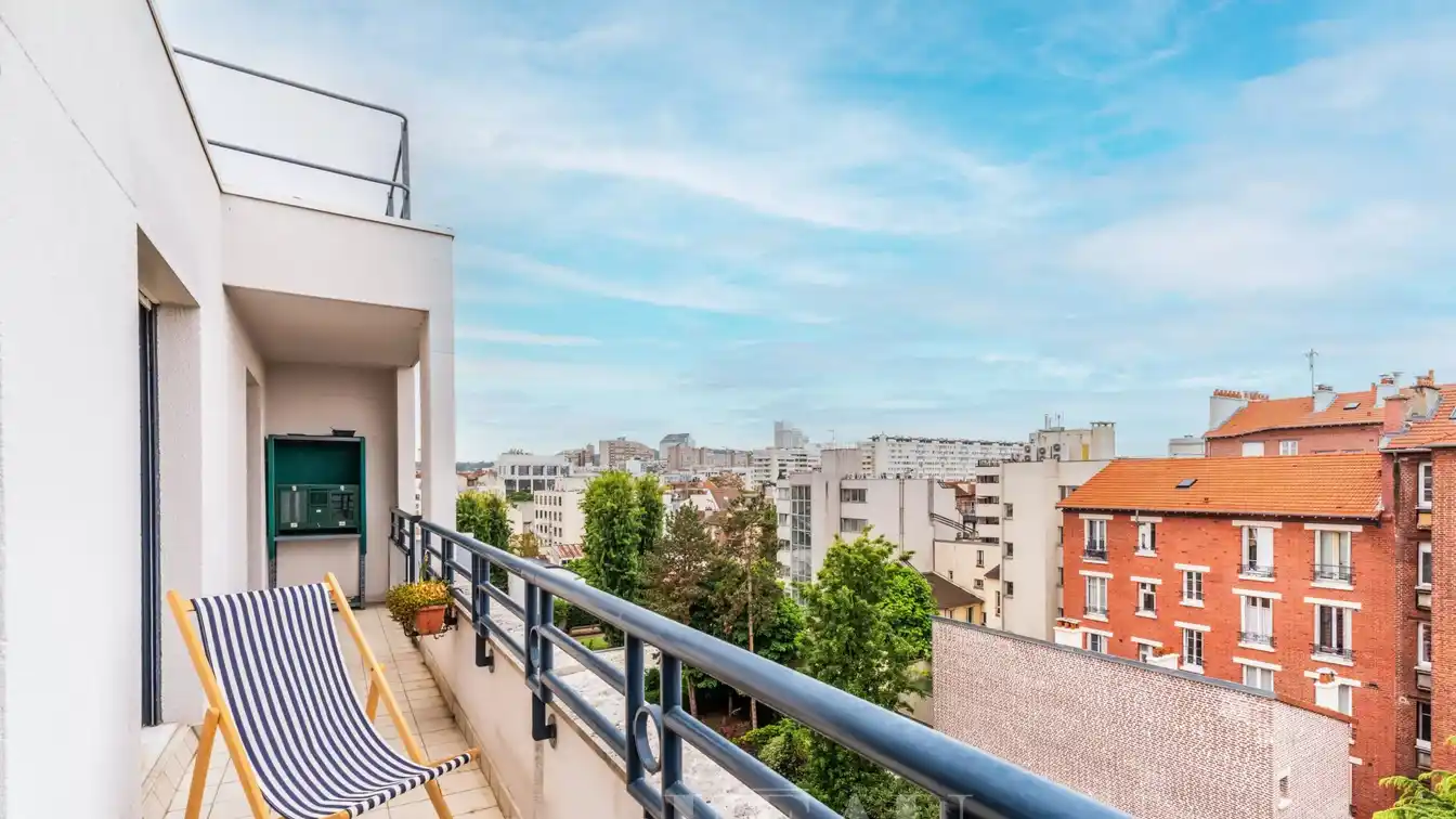 Lovely Apartment with Large Terrace