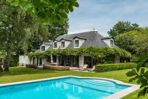 Elegant Villa in an Exceptional Setting