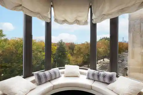 Oversized Three Bedroom Condo with Spectacular Park and Reservoir Views