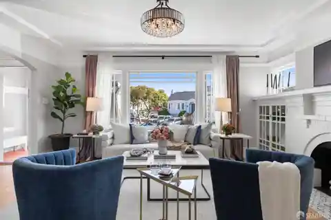 Renovated Beauty in Westwood Park