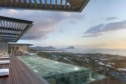 Unparalleled Opulence in This Exclusive Ensuite Apartment