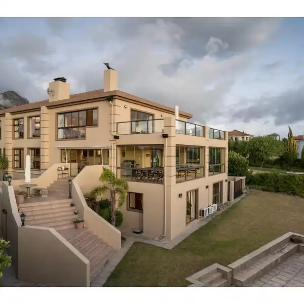 SPACIOUS HOME THAT EXCEEDS EXPECTATIONS