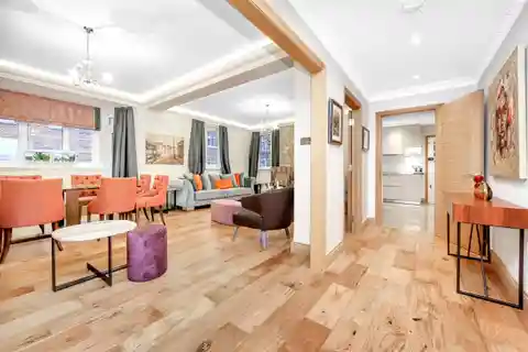 Bright and Spacious Newly Refurbished Apartment