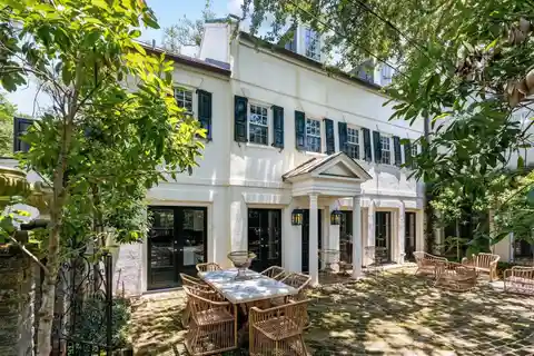 Updated Pied-à-Terre with Private Brick Courtyard
