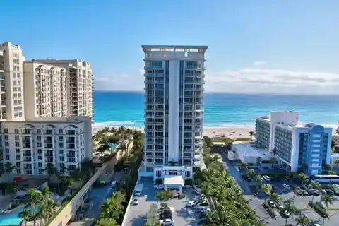 Modern and Luxurious Coastal Lifestyle