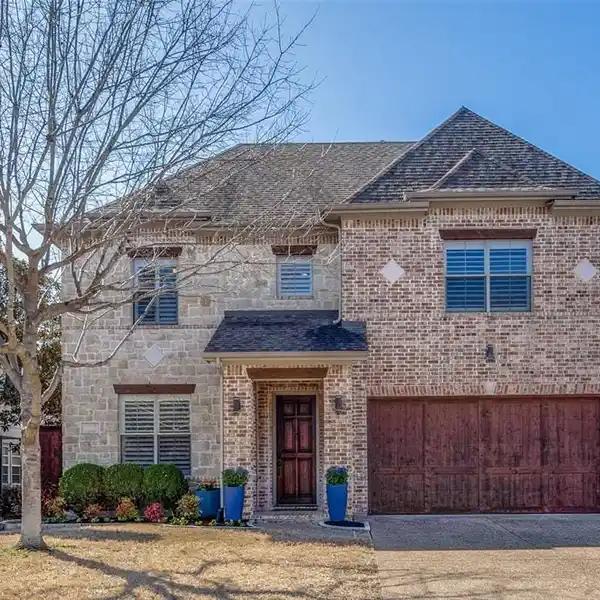 THOUGHTFULLY DESIGNED HOME OFFERING THE BEST OF LAKEWOOD