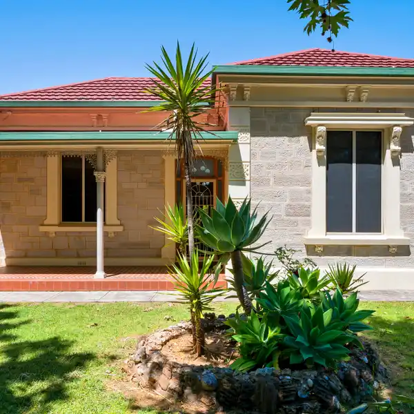 ELEGANT VILLA WITH GRAND ARCHITECTURAL CHARM AND HISTORIC CHARACTER