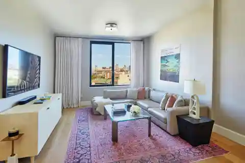 Large Home with Unobstructed Skyline View