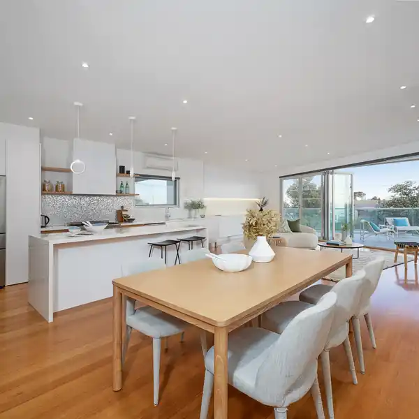 MAGNIFICENT HOME IN AN EXCLUSIVE LOCATION