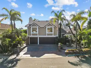 Beautiful Pool Home in Prime Cul-De-Sac Location