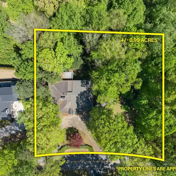 PRIME PROPERTY IN A SOUGHT-AFTER NEIGHBORHOOD