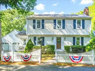 Renovated Coastal Oasis Near Old Silver Beach