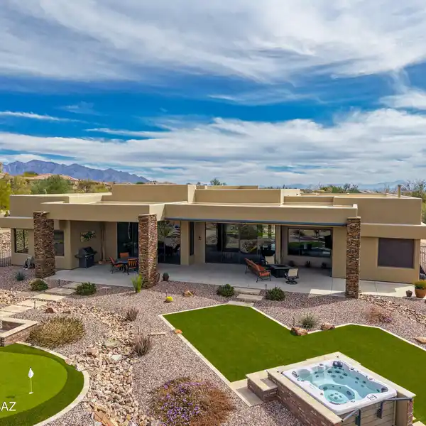 EXCEPTIONAL SOFT CONTEMPORARY HOME
