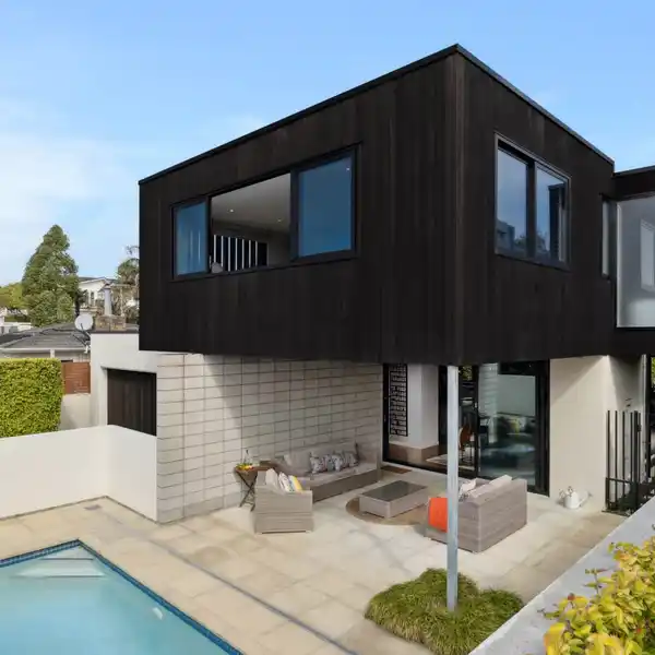 PERFECTION FROM A TOP ARCHITECT AND BUILDER