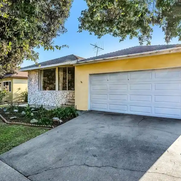 EXCEPTIONAL OPPORTUNITY IN SUNKIST PARK
