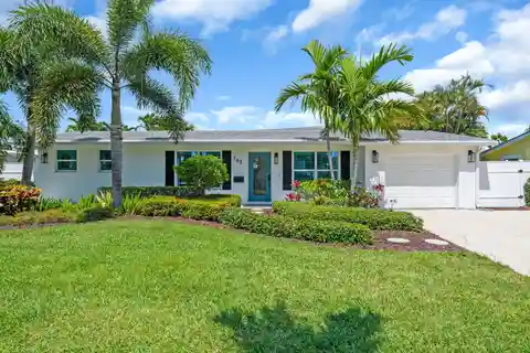 Beautifully Renovated Pool Home