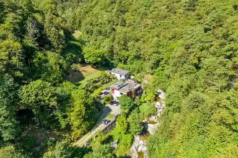 Contemporary Luxury in Absolute Privacy