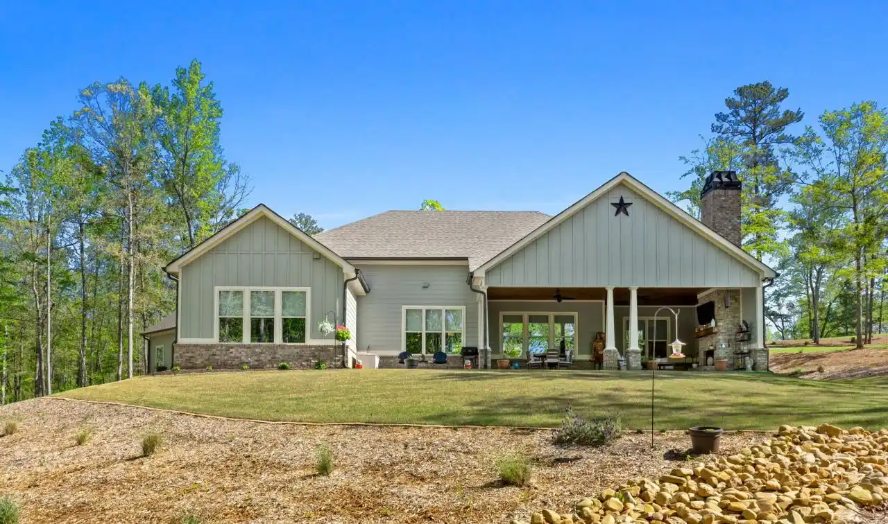 The Pinnacle of Lakeside Living in the Peninsula at Jackson Lake