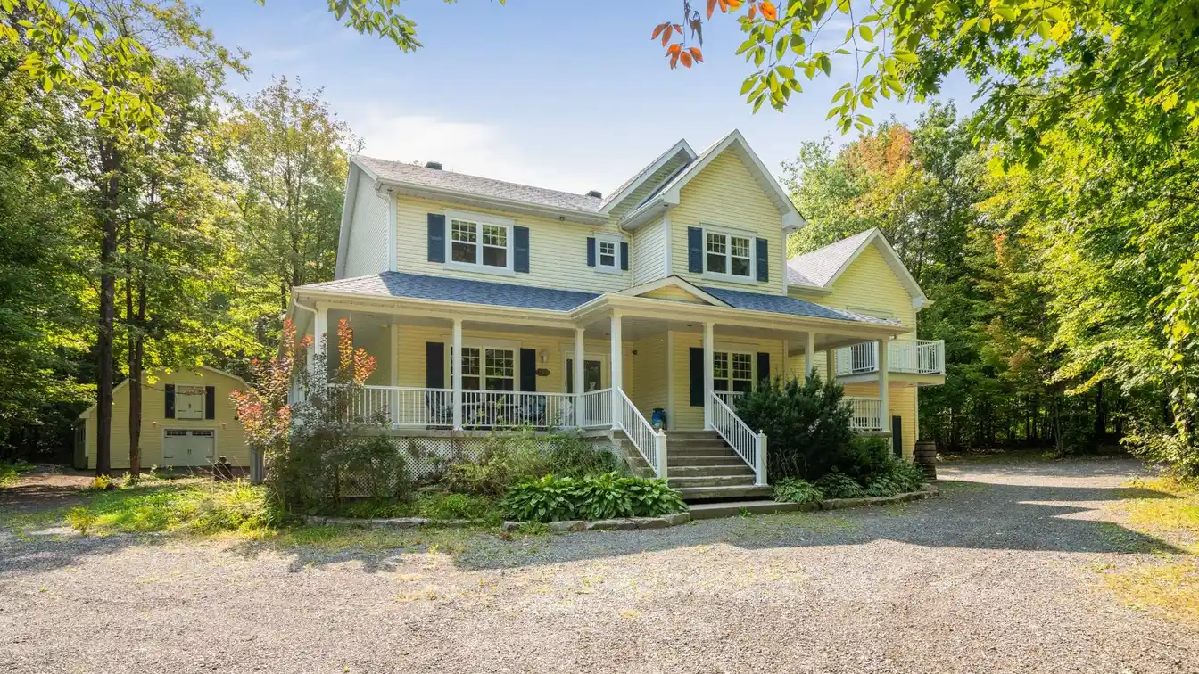 Country Oasis Awaits Those Looking for a Hobby Farm