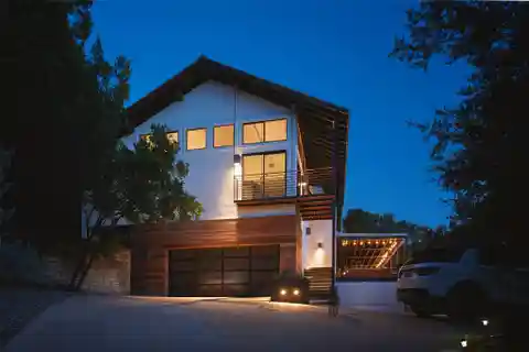 Exquisite Home by an Esteemed Architect