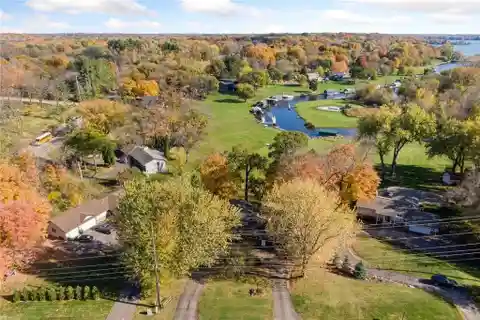 Beautiful Home on Lake Minnetonka