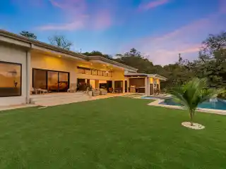 Casa Rico: Exquisite Luxury Mountain Retreat in Playa Grande