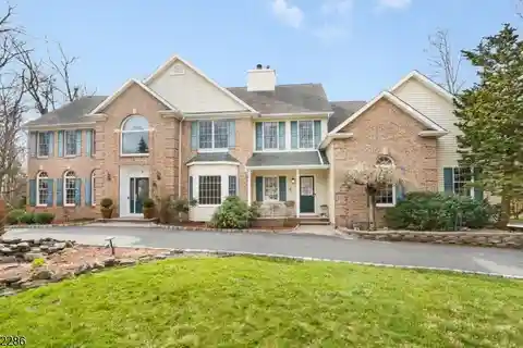 Lovingly Maintained Center Hall Colonial