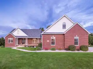 Spacious Carefully Crafted Custom Ranch