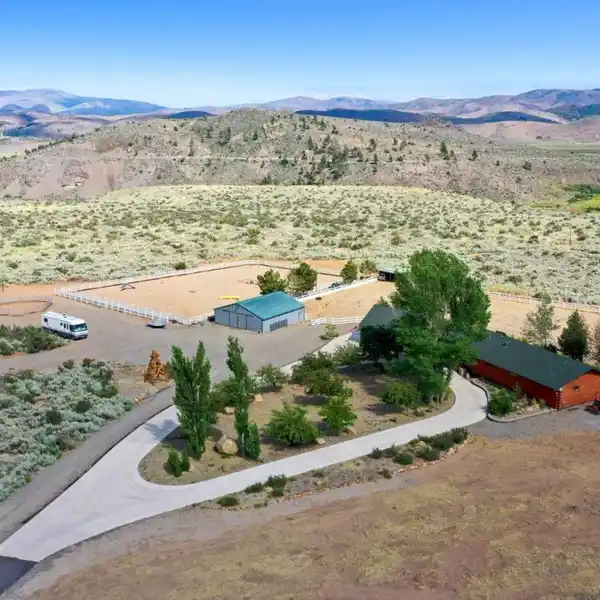 SENSATIONAL 17-ACRE HORSE RANCH