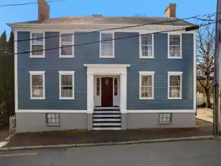 Federal-Style Home Blending Historic Charm with Modern Comfort