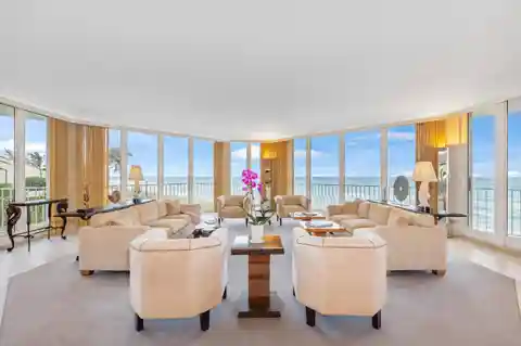 Exceptional Luxury Living at Exclusive Sloans Curve